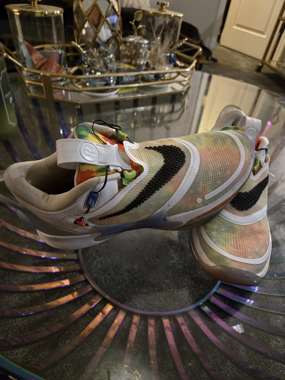 ￼  +3  The Nike Adapt BB 2.0 